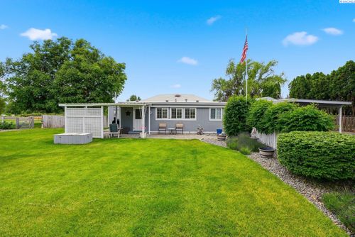 360 Mcphee Rd, Naches, WA, 98937-8780 | Card Image