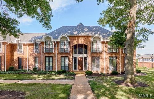 2-922 Claytonbrook Drive, Ballwin, MO, 63011 | Card Image