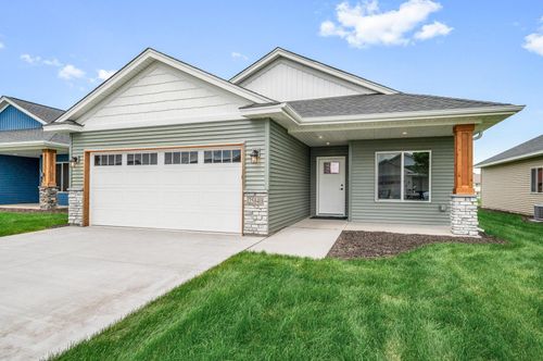 25840 Emerson Ct, Wyoming, MN, 55092-5501 | Card Image