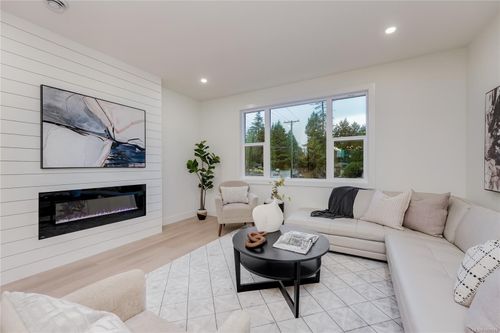 113-960 Jenkins Ave, Langford, BC, V9B7H4 | Card Image