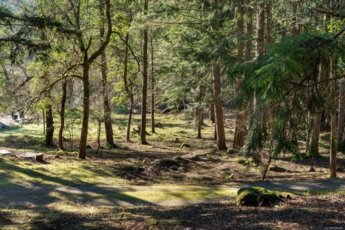 1183-1193 Hillgrove Rd, North Saanich, BC, V8L5R8 | Card Image