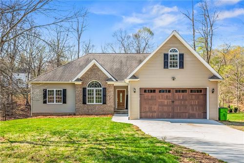 359 Marigold Ln, Lexington, NC, 27292-6905 | Card Image