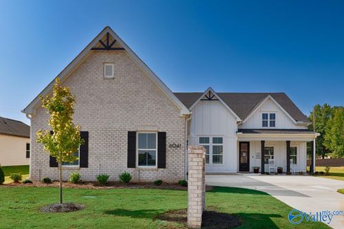 6041 Margie Collins Dr, Owens Cross Roads, AL, 35763-4820 | Card Image