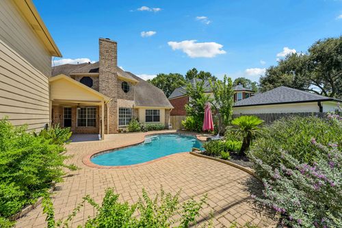 2413 Guilbeau Ln, Seabrook, TX, 77586-3382 | Card Image