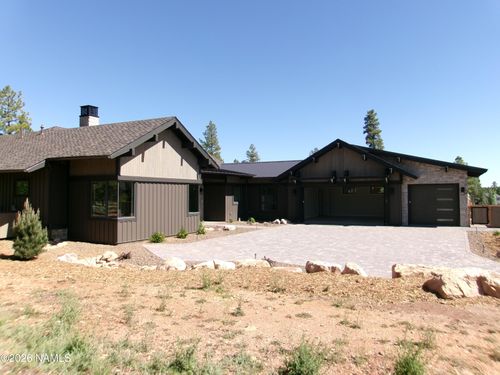 2460 S Pinyon Jay Dr, Flagstaff, AZ, 86005-0002 | Card Image
