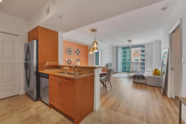 UNIT-2105W - 1745 E Hallandale Beach Blvd, Condo with 2 bedrooms, 2 bathrooms and null parking in Hallandale Beach FL | Image 16