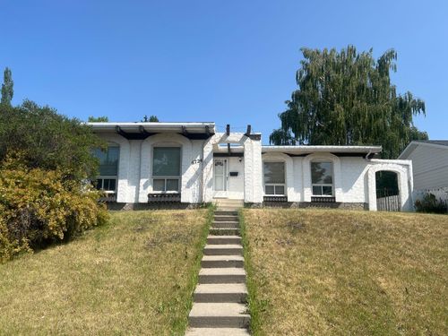 6724 Silverview Drive Nw, Calgary, AB, T3B3K8 | Card Image
