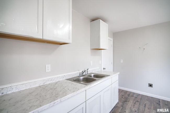 2217 W Marquette St, House other with 2 bedrooms, 1 bathrooms and null parking in Peoria IL | Image 9