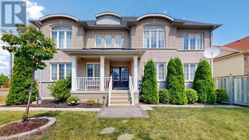 72 Oswell Dr, Ajax, ON, L1Z0L5 | Card Image