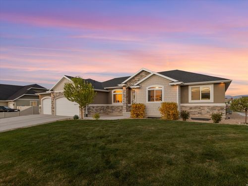 413 S Roadster Ln, Grantsville, UT, 84029-5547 | Card Image