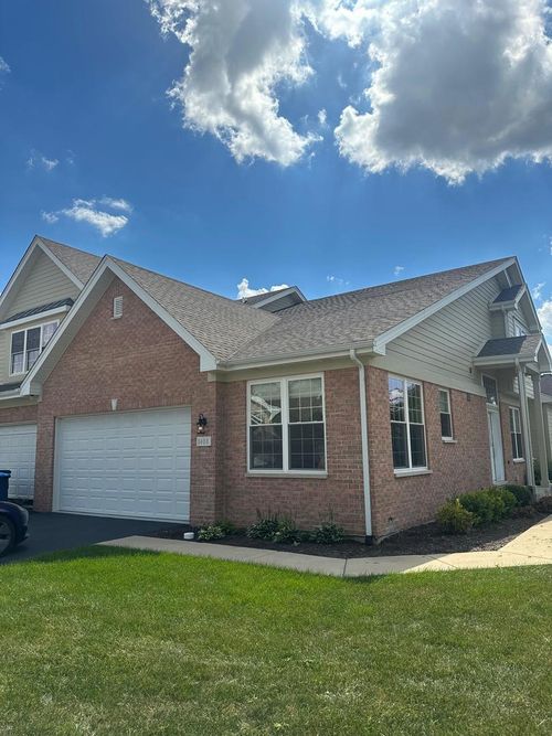 8408 Dawn Ln, Darien, IL, 60561-5538 | Card Image