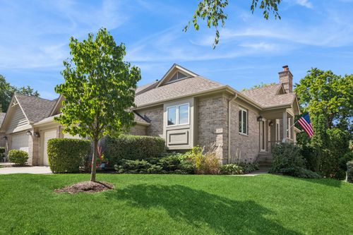 5538 Durand Dr, Downers Grove, IL, 60515-4265 | Card Image