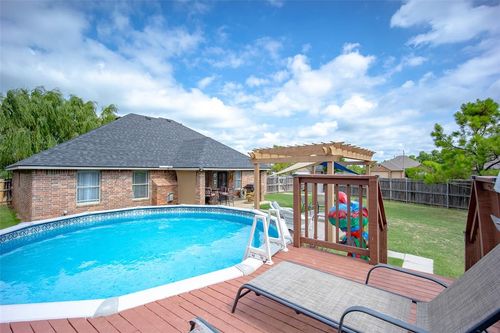 4708 Elk Creek Dr, Yukon, OK, 73099-2300 | Card Image