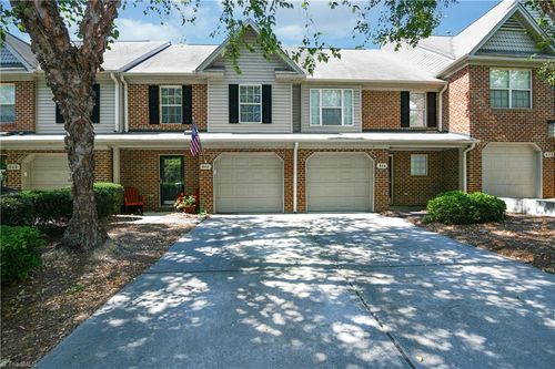 846 Jarman Dr, Jamestown, NC, 27282-8756 | Card Image