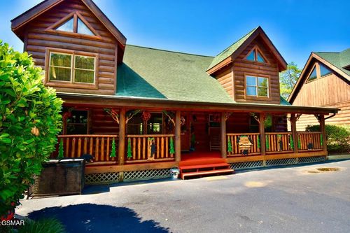 2068 Bear Haven Way, Sevierville, TN, 37876 | Card Image