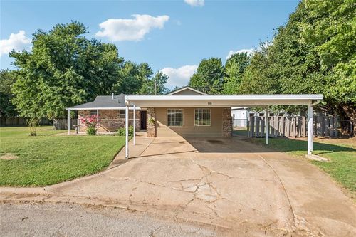 719 Nw Belle Dr, Minco, OK, 73059 | Card Image