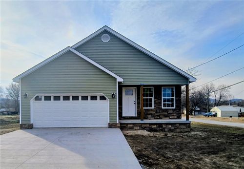 902 S Springfield Ave, Green Forest, AR, 72638-3542 | Card Image