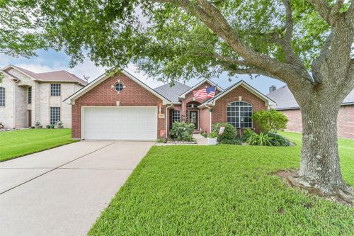 210 Jamie Ct, La Porte, TX, 77571-9175 | Card Image