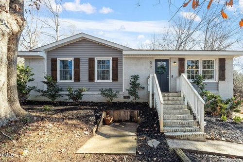 572 Park Ave, Youngsville, NC, 27596-9466 | Card Image