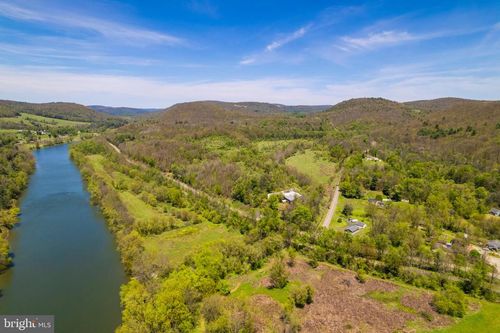 007 State Line Rd, SUSQUEHANNA, PA, 18847-8330 | Card Image