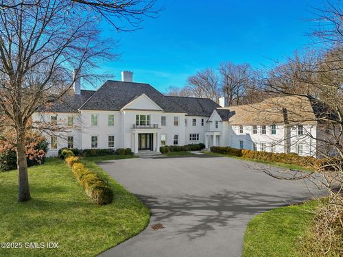 8 Old Round Hill Ln, Greenwich, CT, 06831-2665 | Card Image