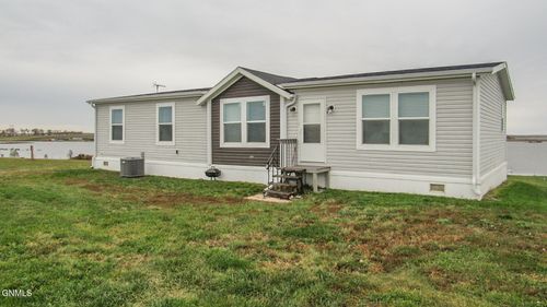 3545 Lakeshore Rd, Medina, ND, 58467 | Card Image