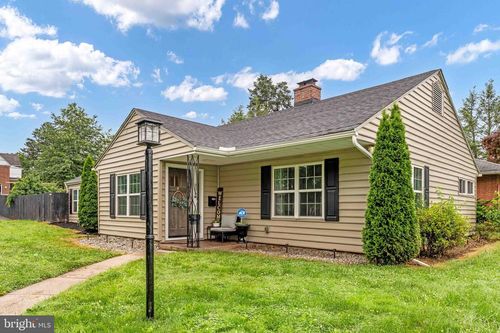 205 Estherton St, HARRISBURG, PA, 17110-1553 | Card Image