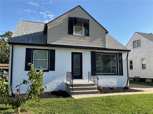 1729 Rockefeller Rd, Wickliffe, OH, 44092-1937 | Card Image