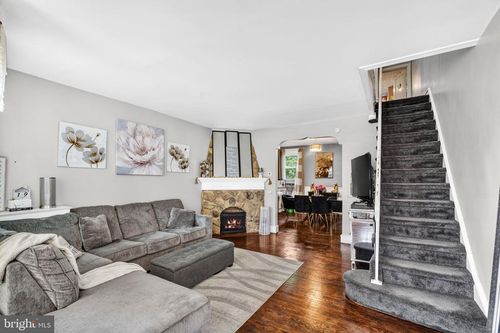 7721 Walker St, PHILADELPHIA, PA, 19136-3129 | Card Image
