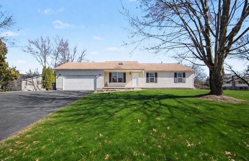 115 Sussex Pl, Brooklyn, MI, 49230-8814 | Card Image