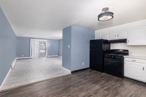 apt-4-26-24 Inman St, Lawrence, MA, 01843-2748 | Card Image