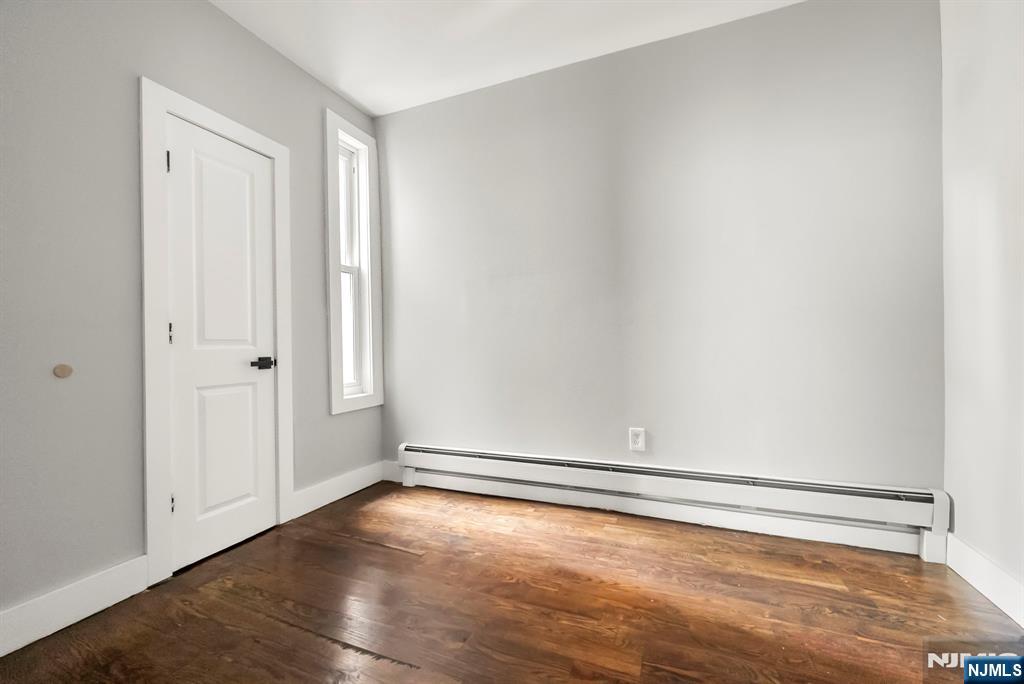Residential Income in Newark 5