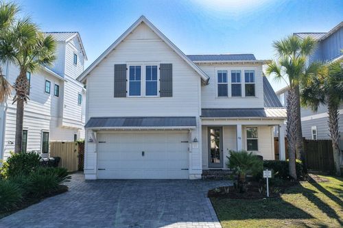 46 Lake St, Miramar Beach, FL, 32550-5002 | Card Image