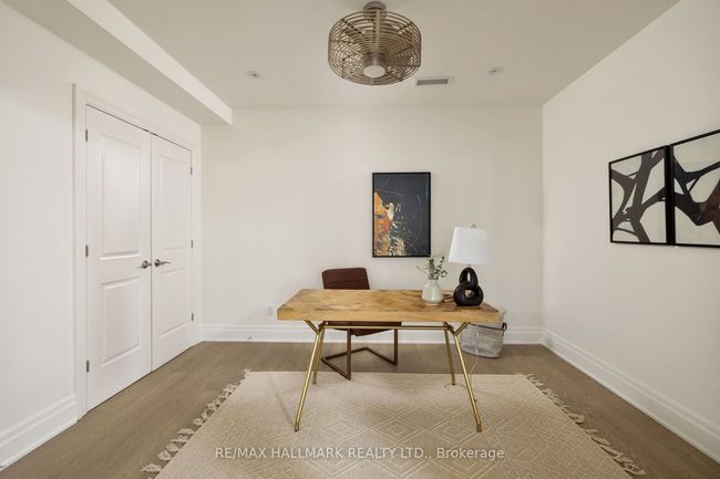 401 - 1 Rainsford Rd, Condo with 3 bedrooms, 3 bathrooms and 2 parking in Toronto ON | Image 26