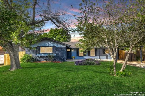 134 Hillcrest Dr, Universal City, TX, 78148-3917 | Card Image