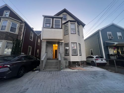 43 Clinton Ave, Bridgeport, CT, 06605-1715 | Card Image