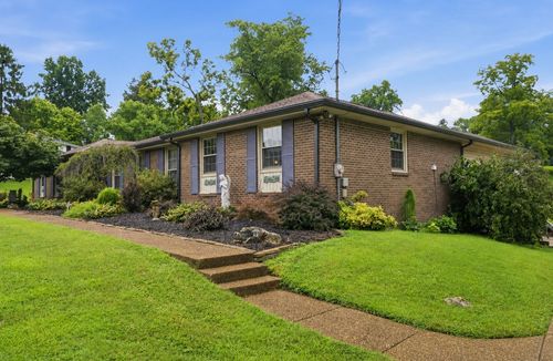 402 Ellington Dr, Franklin, TN, 37064 | Card Image
