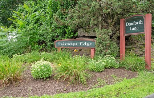 11-11 Danforth Ln, Rocky Hill, CT, 06067-3206 | Card Image