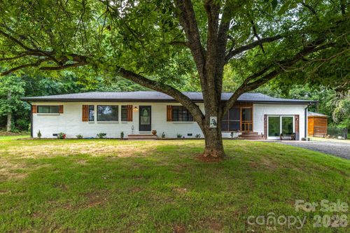 2197 Blackberry Rd, Thomasville, NC, 27360-7721 | Card Image