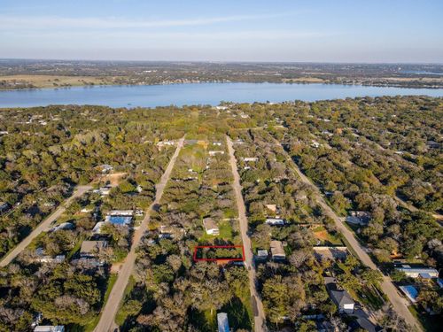 2904 Cedarhill St, Granbury, TX, 76048-3737 | Card Image