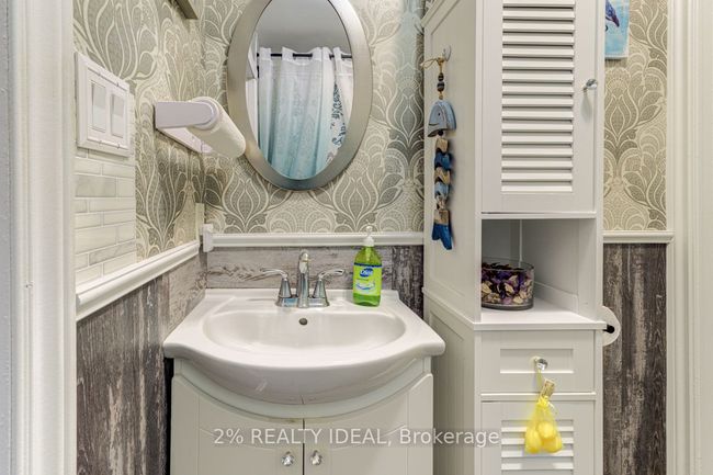 141 River Rd E, House other with 2 bedrooms, 2 bathrooms and 7 parking in Wasaga Beach ON | Image 28