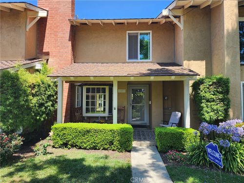 17077 Los Modelos St, Fountain Valley, CA, 92708-3922 | Card Image