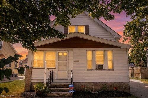 18606 Cherokee Ave, Cleveland, OH, 44119-2121 | Card Image
