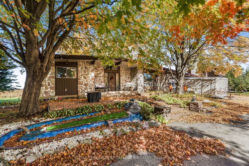 4866 County Rd 17, Alfred, ON, K0B1A0 | Card Image