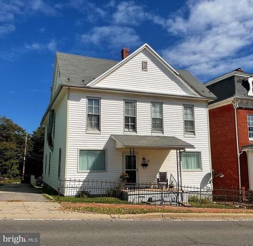 51 W Main St, FROSTBURG, MD, 21532-1640 | Card Image