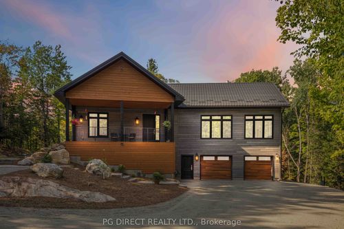 239 Mountain St, Haliburton, ON, K0M1S0 | Card Image