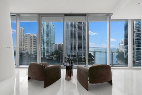 1101-300 Biscayne Boulevard Way, Miami, FL, 33131 | Card Image
