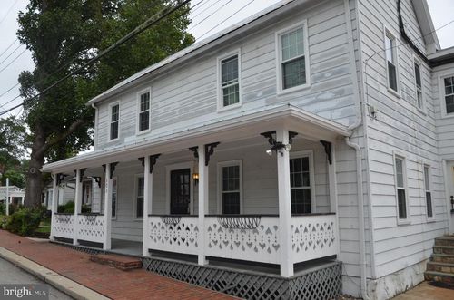 d-303 Commerce St, OCCOQUAN, VA, 22125-7710 | Card Image