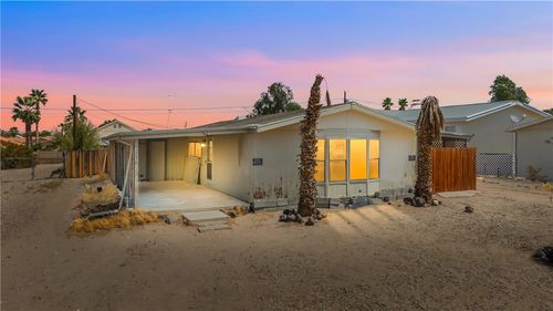1605 Nottingham Dr, Bullhead City, AZ, 86442-8025 | Card Image