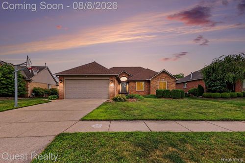 19944 Townsend Dr, Macomb, MI, 48044-5937 | Card Image